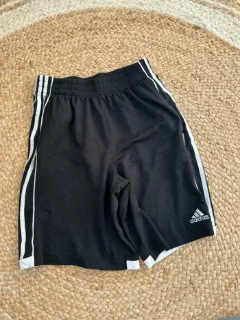 Short Garçon Adidas Noir & Blanc | Taille 14 ans | Très Bon État | Sport Casual | R13