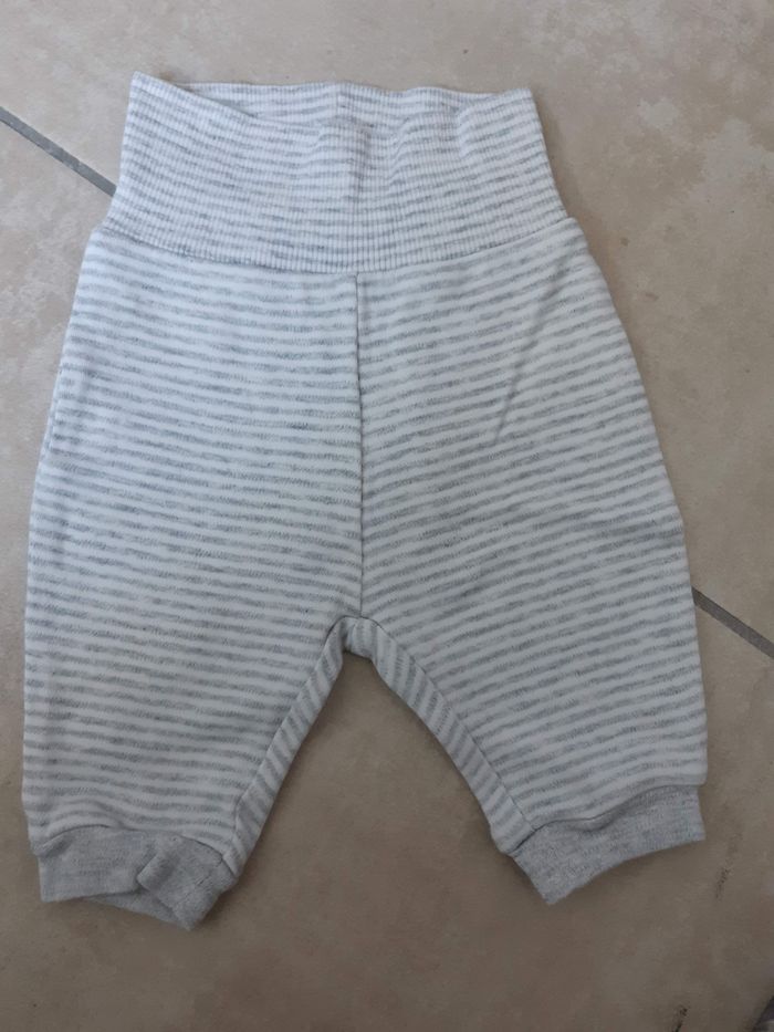 Pantalon C&A 1 mois