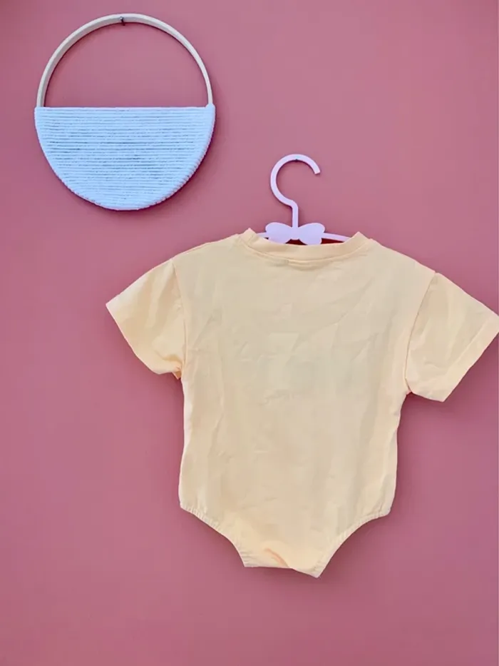 🧡 Body “mini” moutarde – 3-6 mois - photo numéro 3