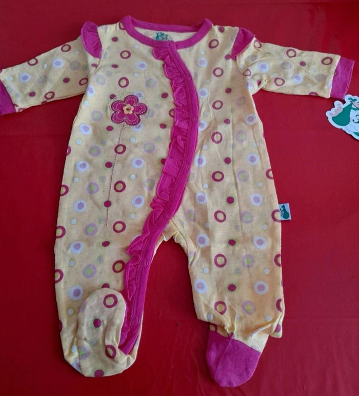 Lot de 3 pyjamas 1 mois FS Baby neufs avec étiquette - photo numéro 2
