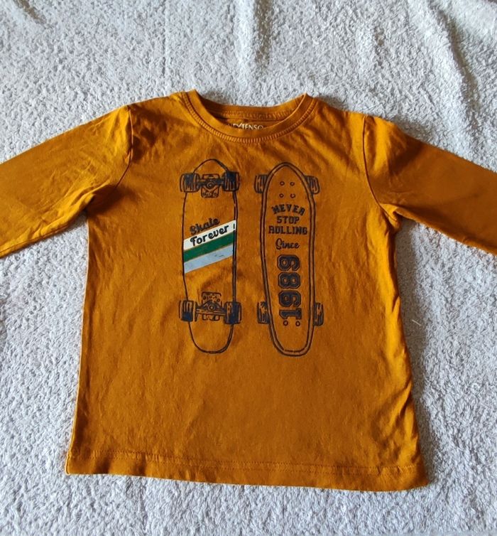 Lot  4 t-shirts manches longues 5 ans - photo numéro 2