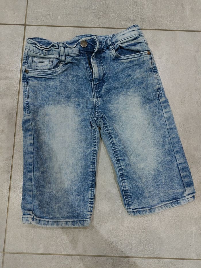 Short tape à l'œil