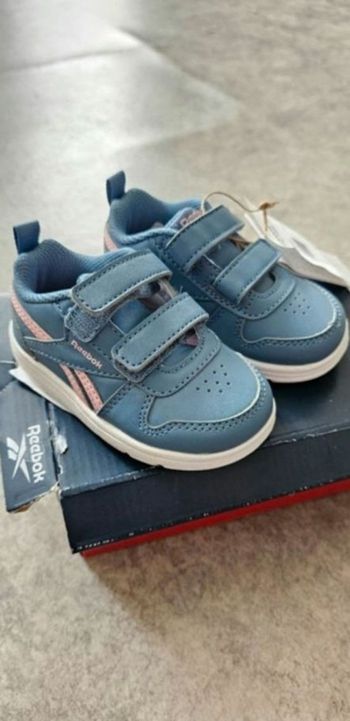 Basket bébé Reebok neuves – Taille 20