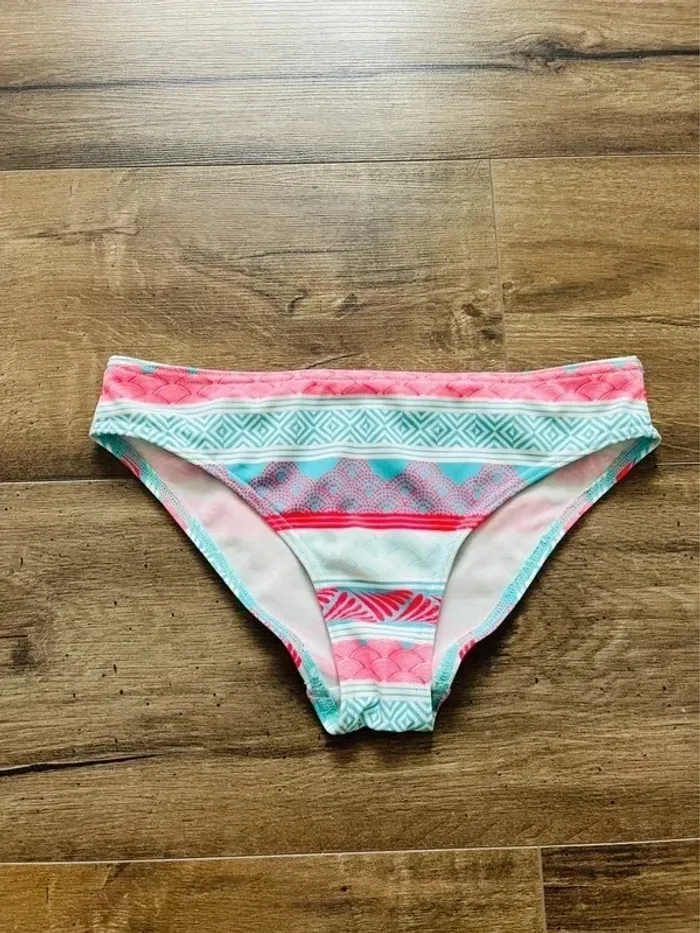 Maillot de bain fille 2 pièces 8/10 ans - photo numéro 3