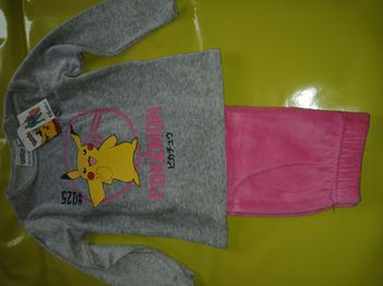 pyjamas en velours fille Pikachu pokemon 5 ans