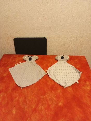 Lot de 2 doudou plat carré koala fait mains