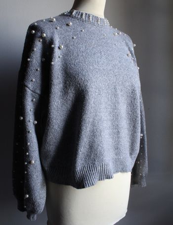 Pull gris avec perles Jennyfer