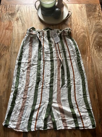 Jupe Only taille 42 neuve