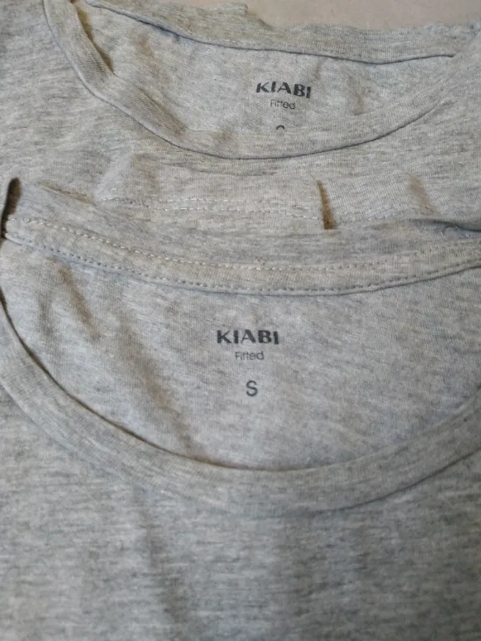 Tee-shirt gris - photo numéro 2