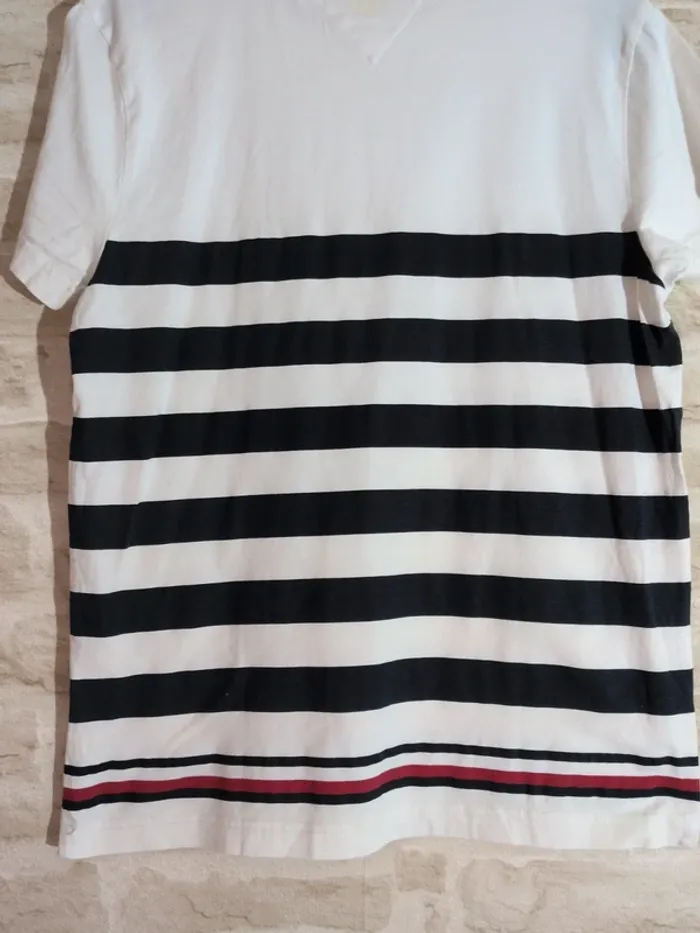 T-shirt Tommy Hilfiger taille M - photo numéro 3