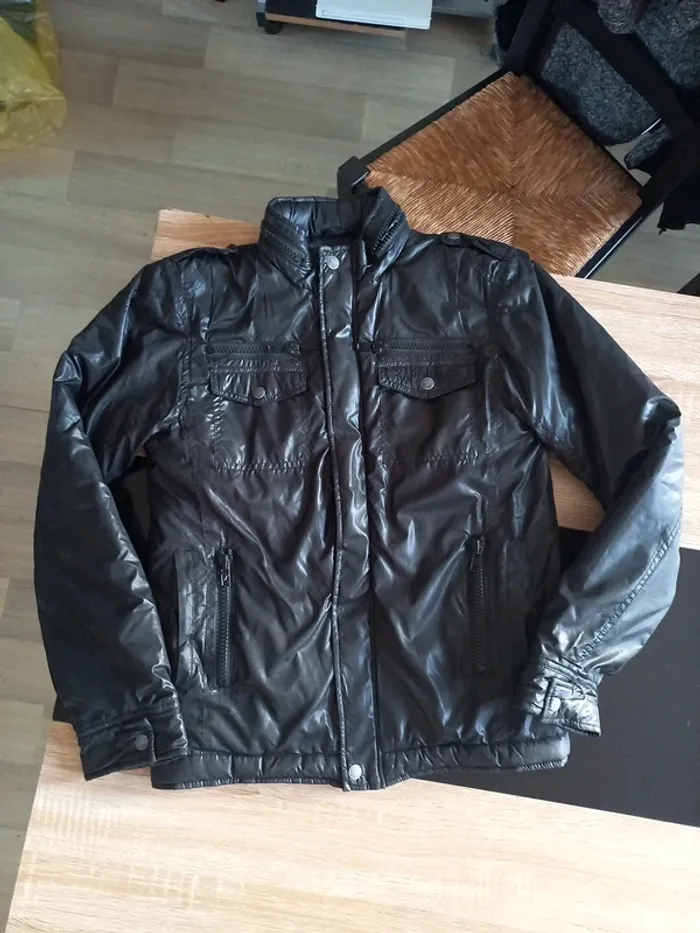 Blouson noir Kaporals T.36/38 - photo numéro 4