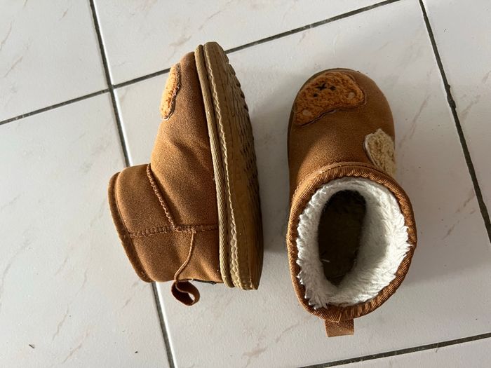 Boots fourrees taille 28 - photo numéro 9