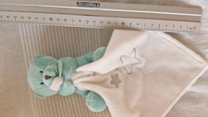 Doudou bonbon ourson vert avec mouchoir Babynat - photo numéro 3