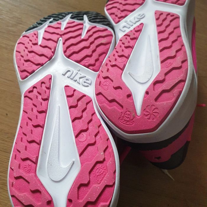 💜 Chaussures de running enfant Star Runner 4
NIKE
Pointure 38 #emyfleury_pointure38femme - photo numéro 10