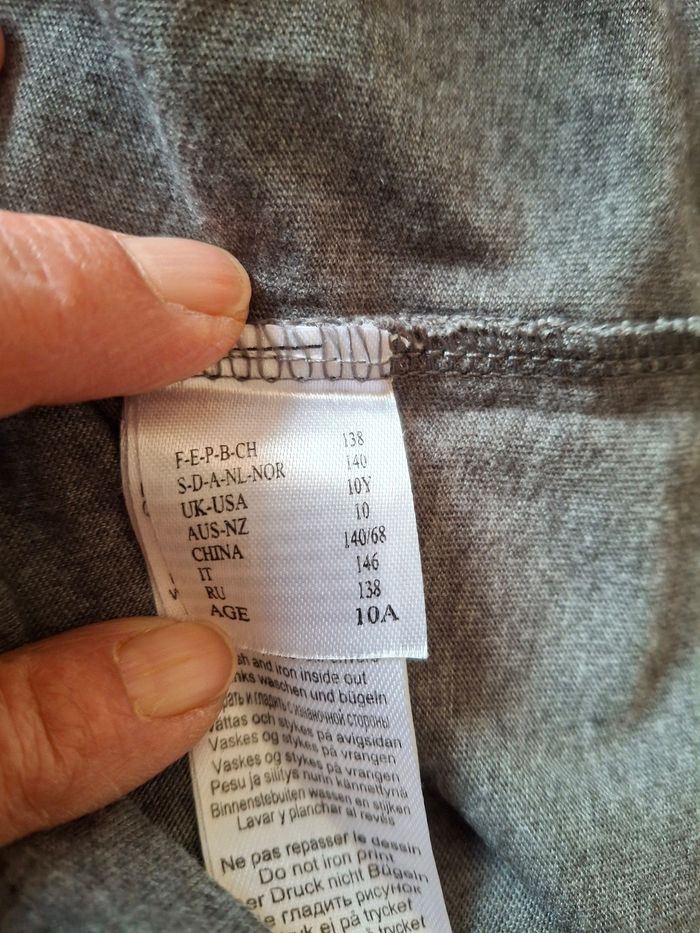 Tee shirt gris 10 ans - photo numéro 3