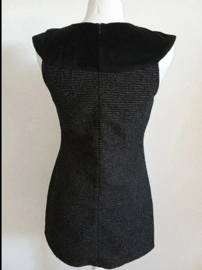 Robe brillante à motifs en relief - photo numéro 3