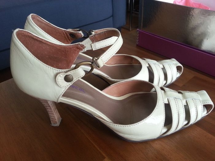 Chaussures crèmes vernies