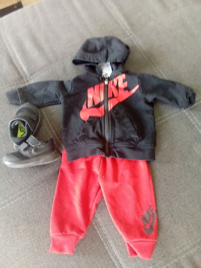 Ensemble Nike