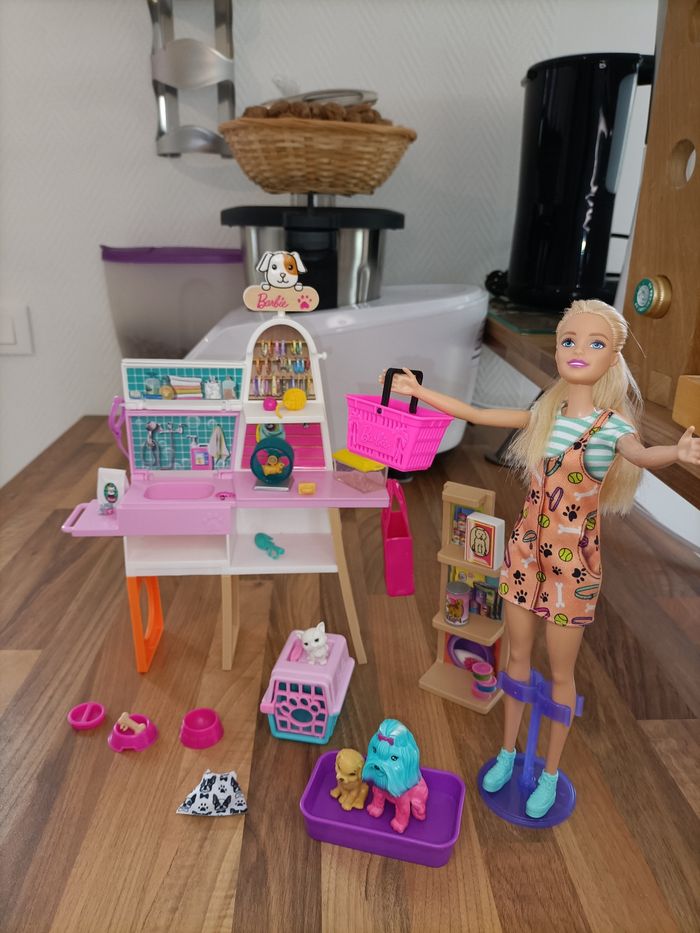Animalerie Barbie avec mobilier nombreux accessoires et animaux - photo numéro 4