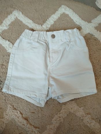 Short en jean blanc Bb fille Primark 36 mois