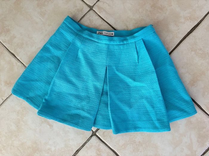 Jupe short Zara - bleu vif - en très bon état - taille S/36 -