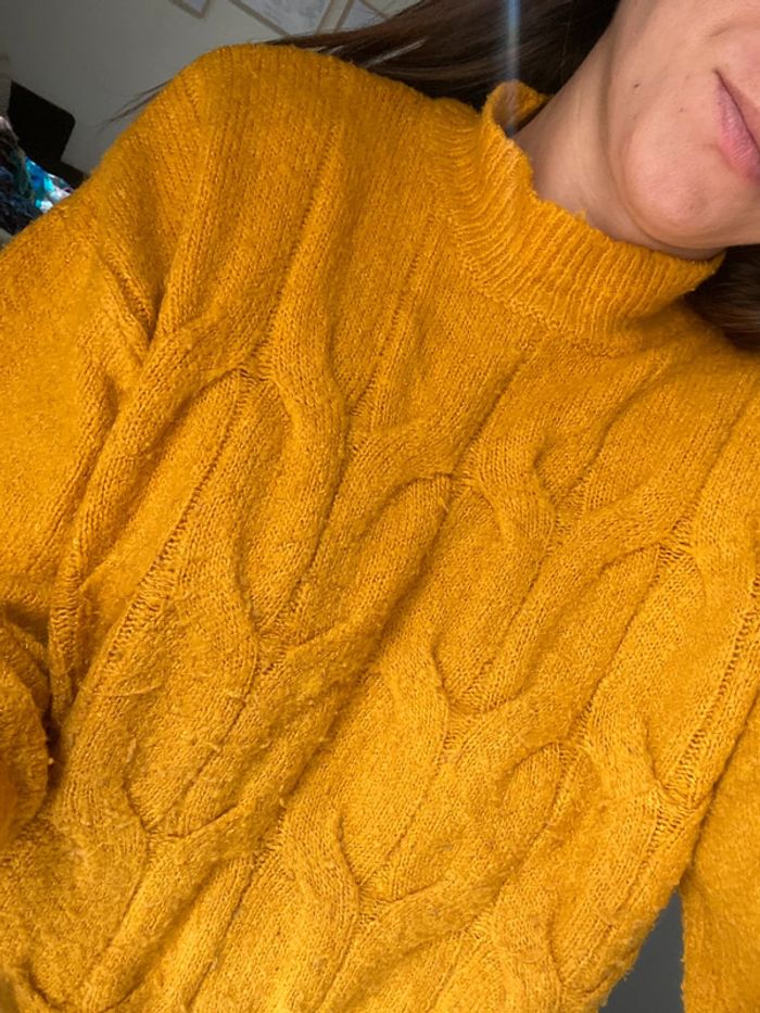 Pull jaune moutarde - photo numéro 4