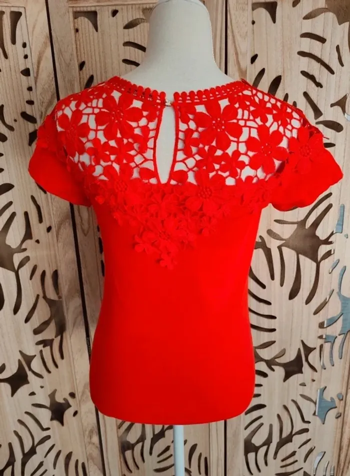 Tee shirt brodé fleurs T S/M  Foresta Bella - photo numéro 5