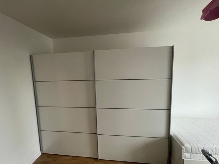 Armoire