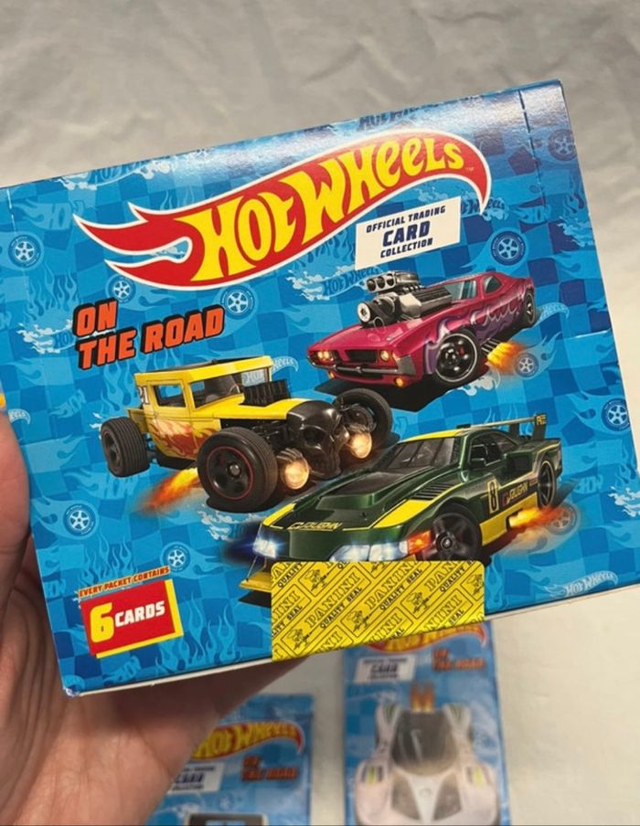 Kit panini Hotwheels on the Road neufs scellés - photo numéro 6