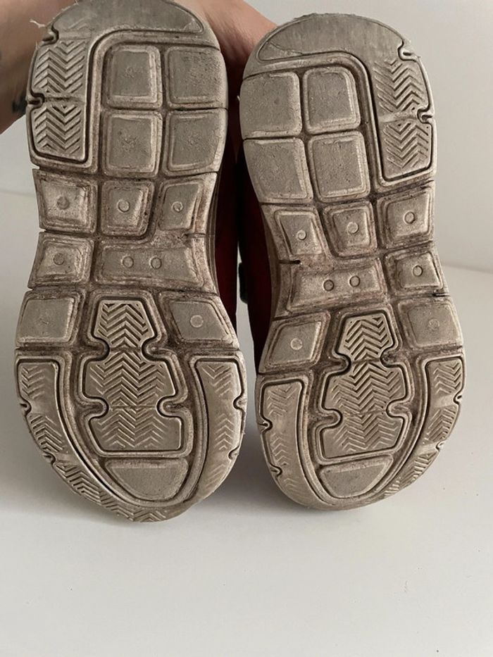 Basket rouge enfant - photo numéro 6