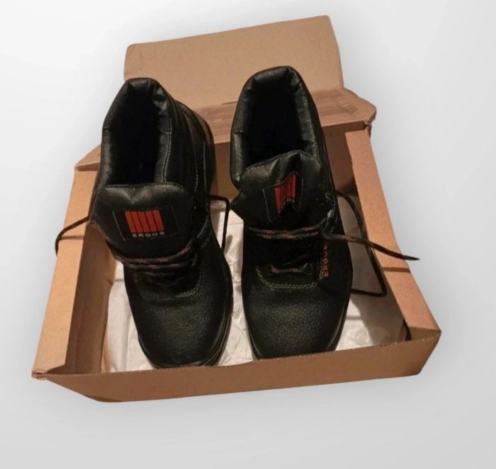 Chaussures de Sécurité Ergos – Neuves – Taille 38