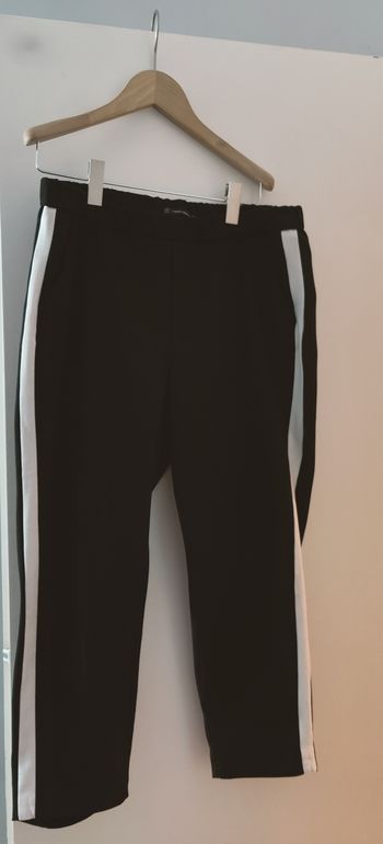 Pantalon femme en 40 Zara