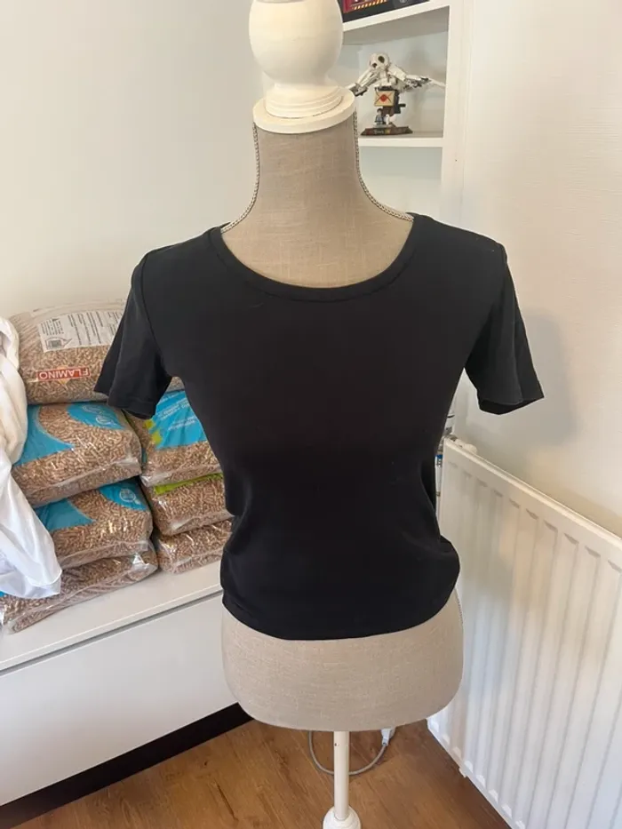 Tee short