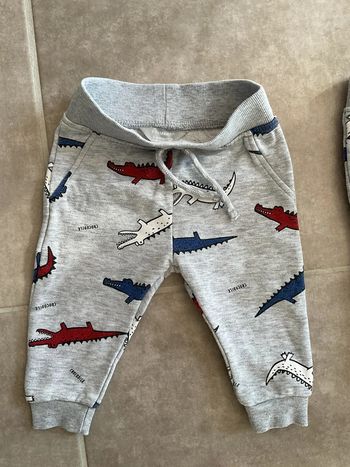 Pantalon 6-9 mois primark