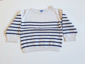 Pull rayé bleu blan