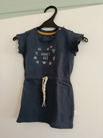 Robe 6/9mois neuve