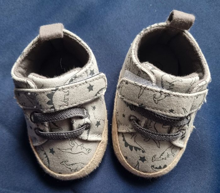 Petites chaussures dinosaure 0.3 mois - photo numéro 2