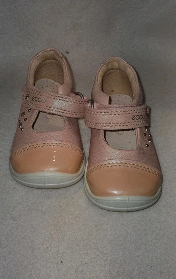 Chaussures fille 19 - photo numéro 3