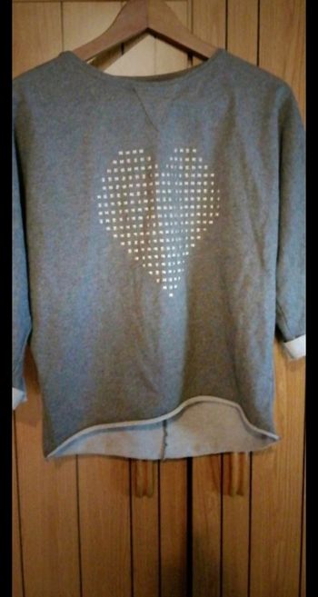 Haut avec cœur, gemo, confortable, t. 16 ans