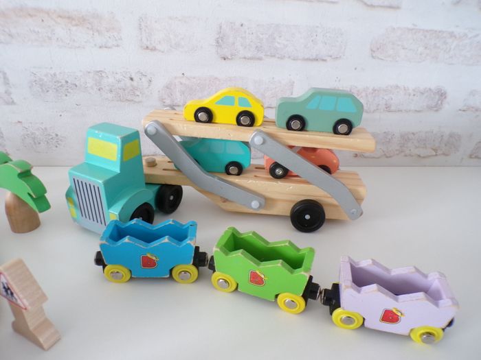Circuit de voitures et camions en bois - Style Brio (41) - photo numéro 8