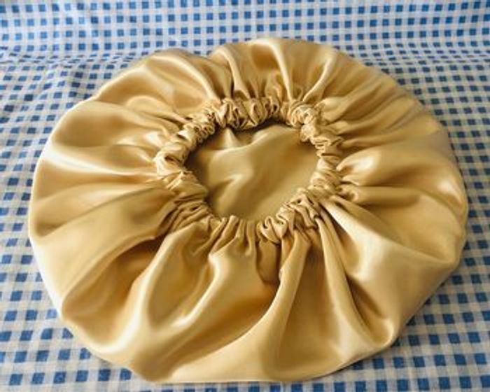 bonnet satin reversible