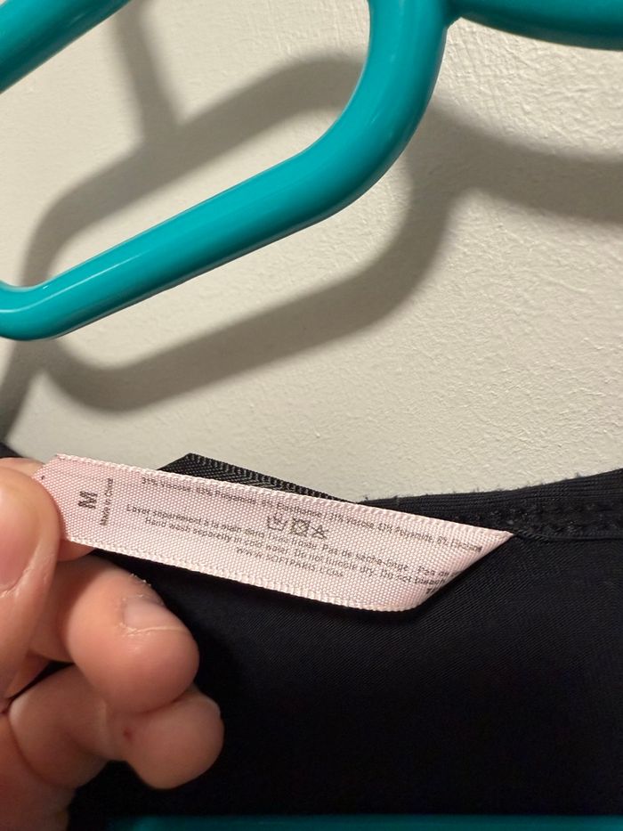 Haut noir taille M - photo numéro 5