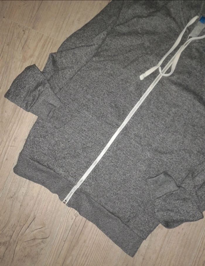 Gilet Sweat-shirt a capuche H&M - photo numéro 2