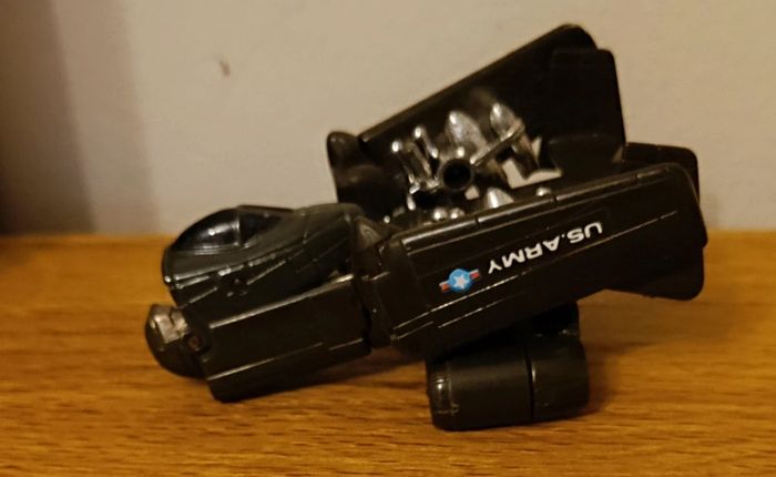 Robot transformers avion - photo numéro 6