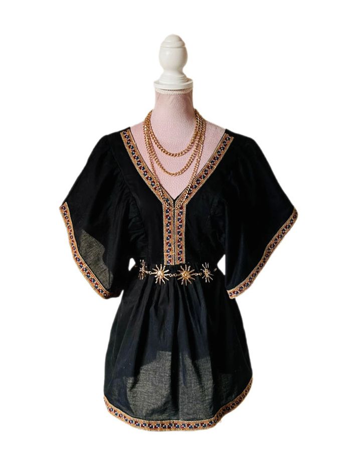 🖤🌸 Blouse ethnique Maison Hôtel noire broderies made in India embroidered oriental blouse🌸🖤 - photo numéro 2