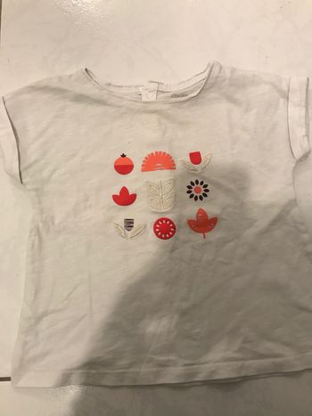 Tee shirt obaibi , motif fleurs