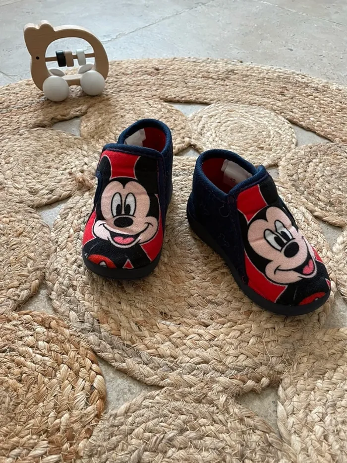 Chaussons pointure 22