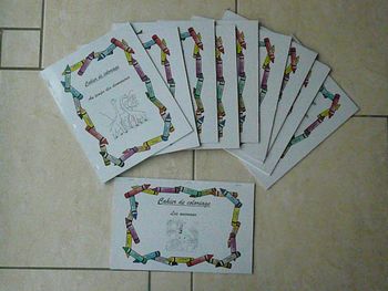 Cahiers de coloriage neufs