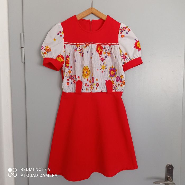 Robe rouge et blanche vintage t34/36