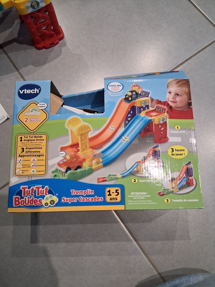 Tut tut bolide tremplin super cascade - photo numéro 2